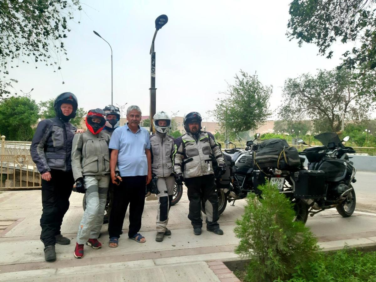 Khiva Indi Guest House ภายนอก รูปภาพ